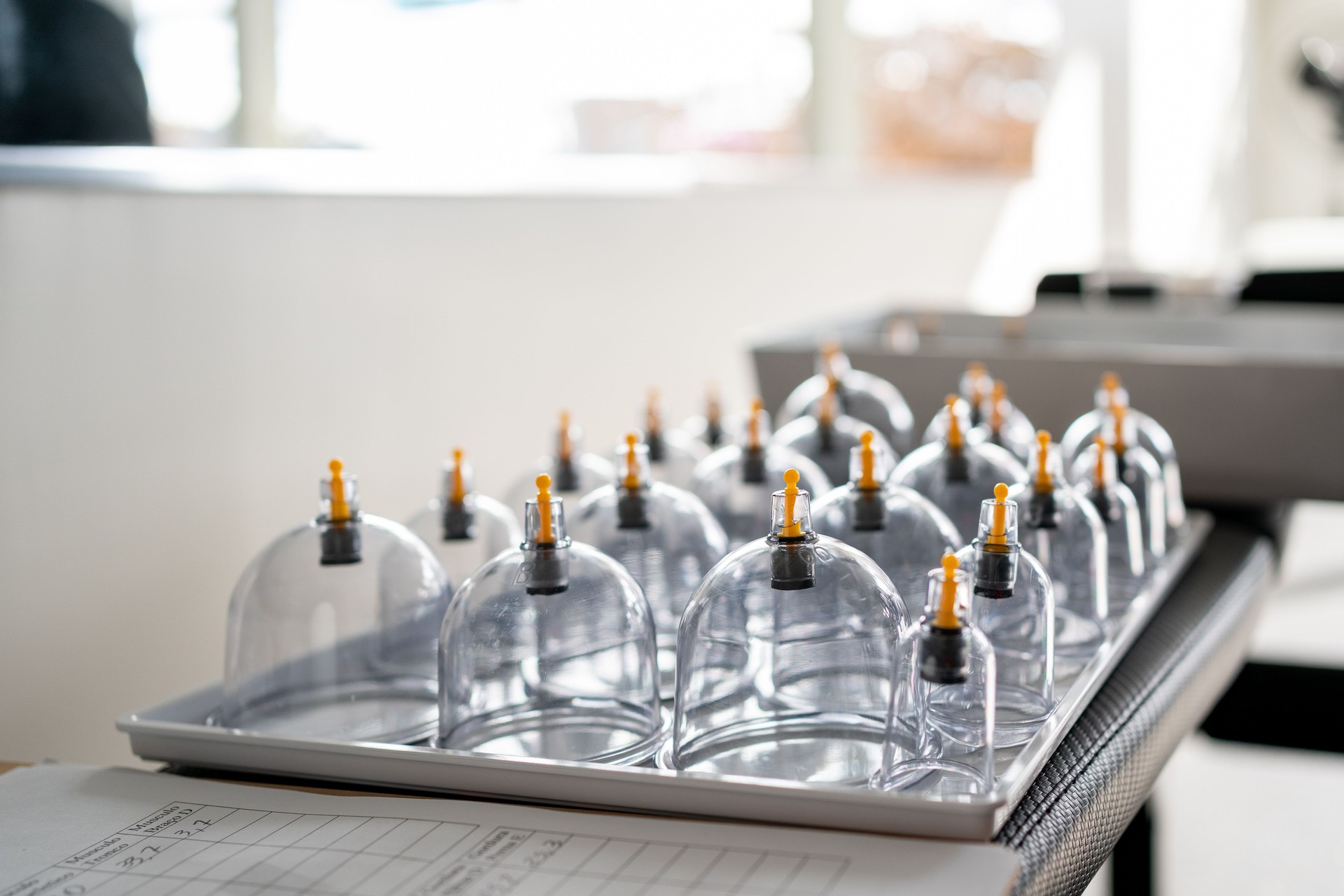 Equipment for vacuum cupping therapy